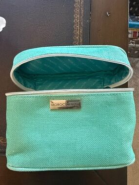 Moroccanoil Mint Green Zip Cosmetic Pouch
